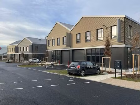 a vendre : local d'activités de 154 m²