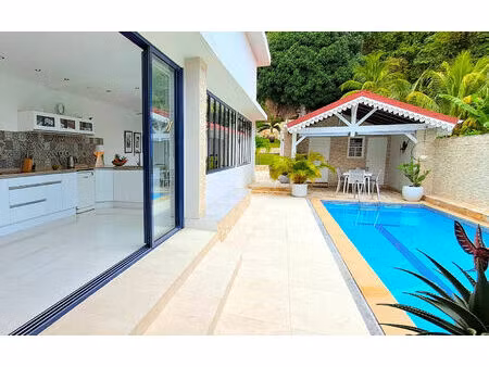 vente maison 7 pièces  255.00m²  la trinité