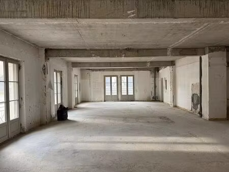 location bureau 1058 m² à tours (37000)