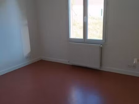 location maison 4 pièces 90 m² à le blanc (36300)