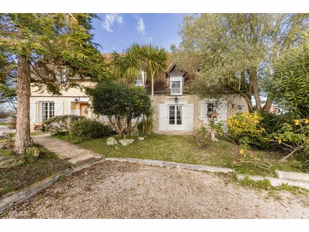 vente propriété 5 pièces 188m2 morlaàs 64160 - 514500 € - surface privée