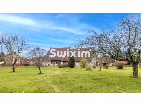 vente maison 8 pièces 319 m² commenailles (39140)