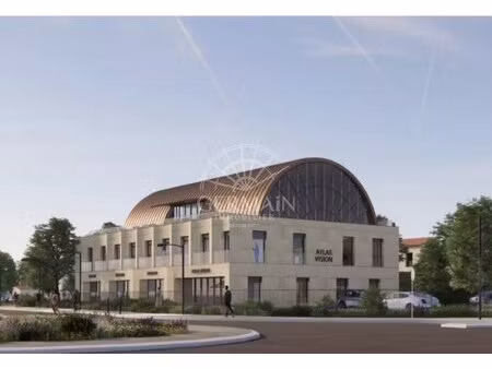 l'isle-sur-la-sorgue  droit au bail - local commercial de 141 m²