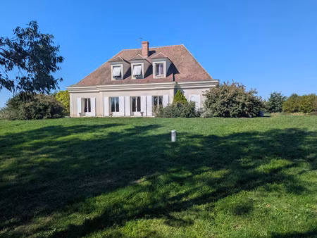 vente maison 5 pièces 220 m² montgivray (36400)
