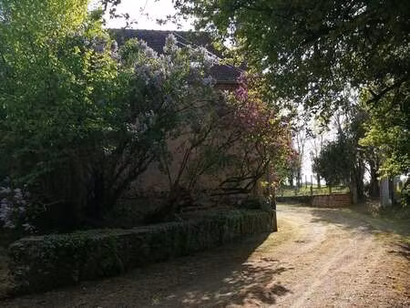 vente longère et corps de ferme à sainte-sabine-sur-longève (72380) : à vendre / 161m² sai