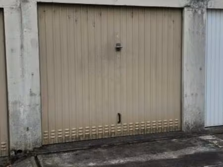 location garage 15 m² à joué-lès-tours (37300)