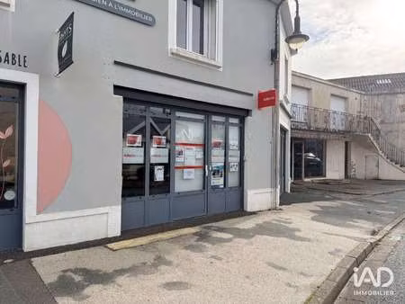 location bureaux et commerces à essarts-en-bocage (85140) : à louer / 61m² essarts-en-boca