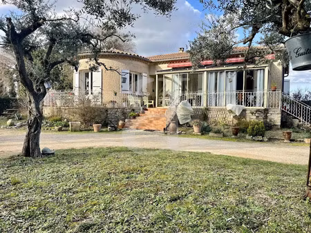 vente villa 3 pièces 114 m² à saint-etienne-du-grès (13103)  575 000 €