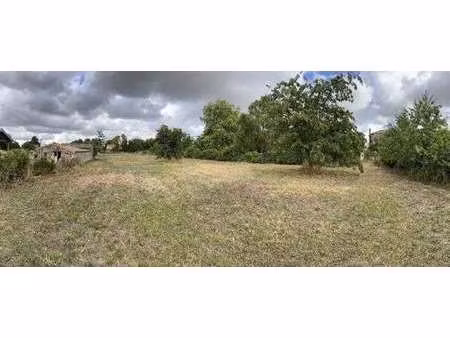 vente terrain à celles-sur-belle (79370) : à vendre / celles-sur-belle