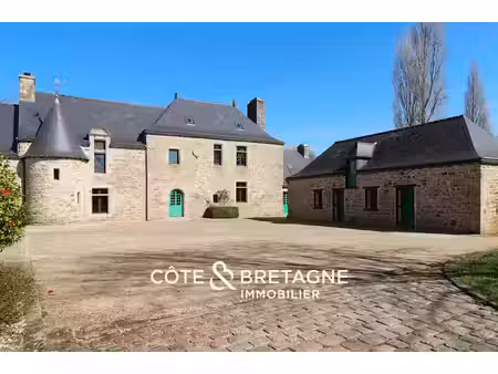 vente locaux professionnels 8 pièces 264 m² à bourbriac (22390)  778 500 €