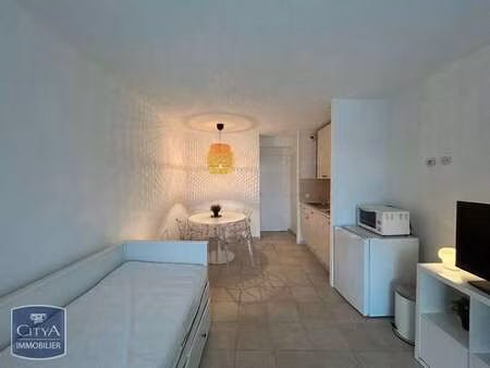 location appartement t1 meublé à trouville-sur-mer (14360) : à louer t1 meublé / 26m² trou