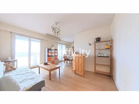 vente appartement 4 pièces 80 m² à savigny-sur-orge (91600)  197 000 €