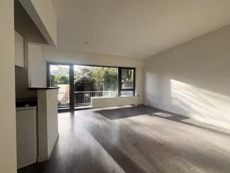 proximité bois de la cambre- churchill