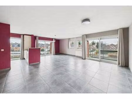 appartement 2 chambres avec 3 terrasses et garage