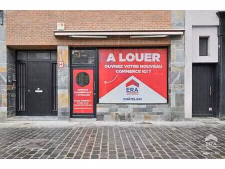 rez-de-chaussée commercial à louer sur la place du châtelain