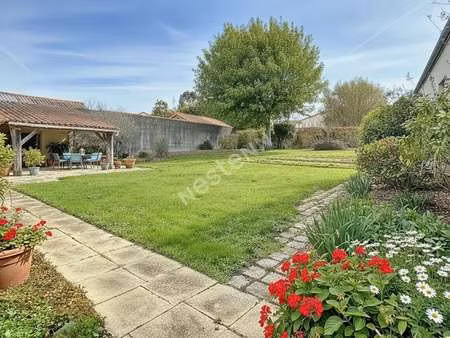 vente maison au longeron (49710) : à vendre / 253m² le longeron