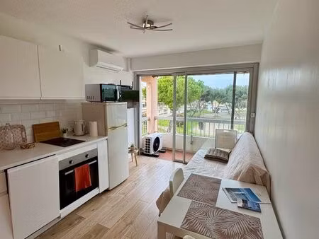 jolie t1 rénové proche cure