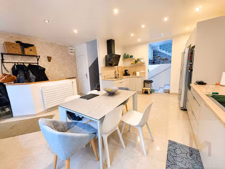 spacieuse maison familiale 6 pièces proche rer a et centre-ville