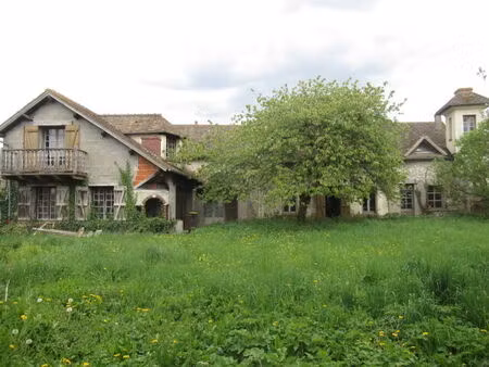 jolie propriété ancienne à deux pas de bréval
