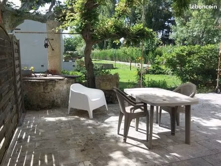 joli appartement t2 dans mas à chevalblanc