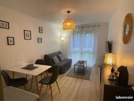 pau (lons) – studio – proche centre ville