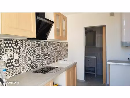 t2 climatisé quartier calme