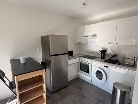 joli t2 meublé au rdc avec balcon