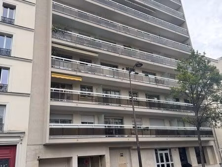 place de parking souterrain à louer pour véhicule deux-roues