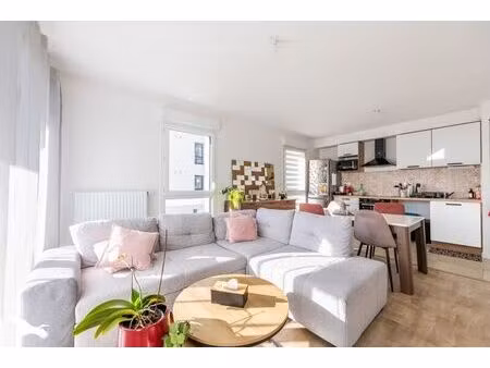 vente appartement 3 pièces 62 m² la roche-sur-yon (85000)