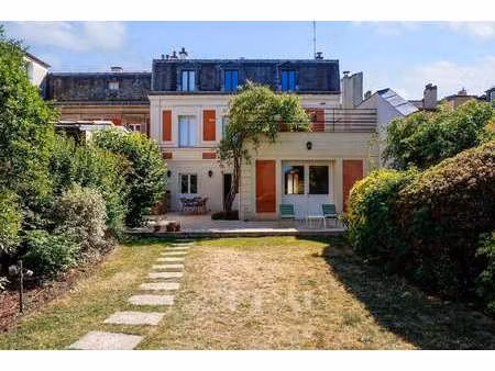 maison de luxe à vendre à versailles : 2 184 000 € | 235m²