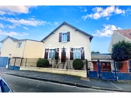 maison 4 pièces - 80 m²