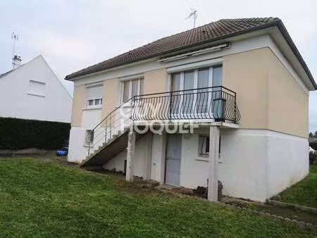 location maison à château-gontier-sur-mayenne (53200) : à louer / 90m² château-gontier-sur