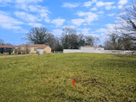 vente terrain 741 m² à le chay (17600)  69 000 €