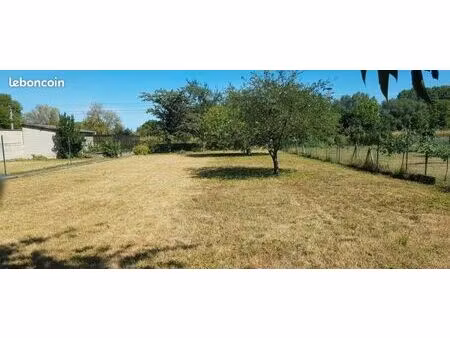 terrain 1 448 m² jaux