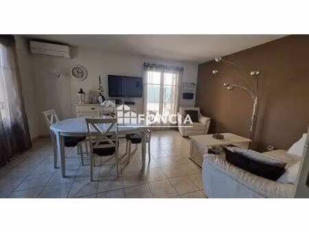 superbe t2 de 48 m² avec terrasse  dans résidence avec piscine