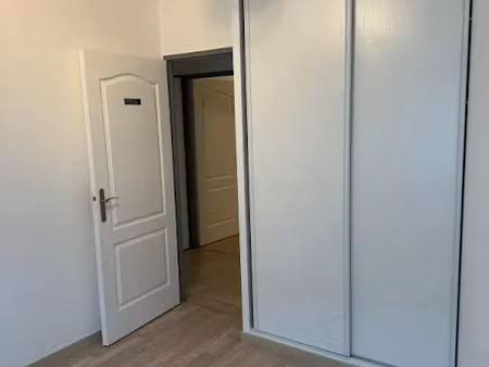 location locaux professionnels 80 m² à le plessis-robinson (92350)  600 €