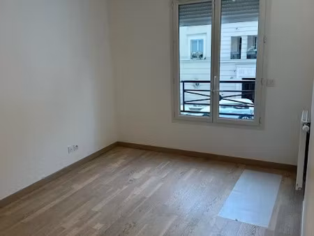 location locaux professionnels 80 m² à le plessis-robinson (92350)  800 €