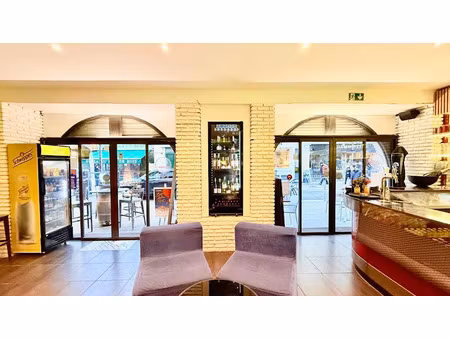 vente locaux professionnels 180 m² à nice (06000)  275 000 €