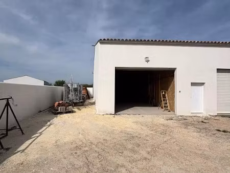 location locaux professionnels 80 m² à saint-georges-d'oléron (17190)  nan €