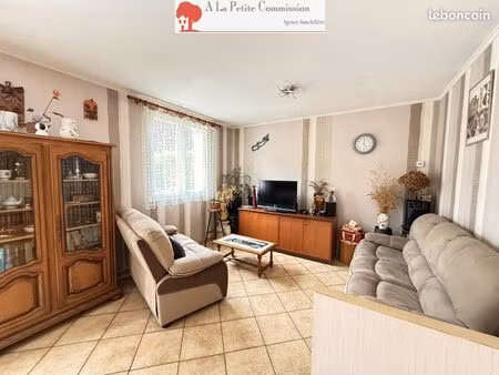 pavillon 7 pièces 109 m²