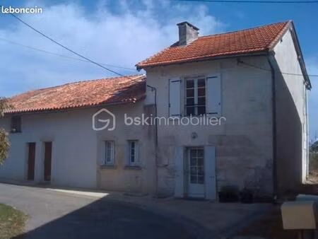 maison de 80 m² à mareuil