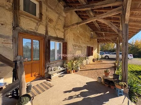 charmante maison mitoyenne de 6 pièces avec terrasse et garage à romenay