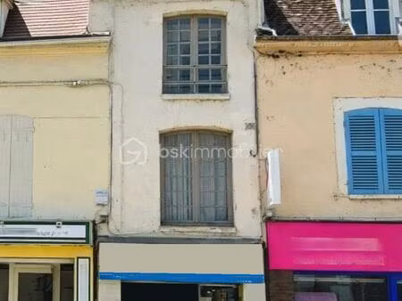 immeuble mixte de 96 m² à joigny