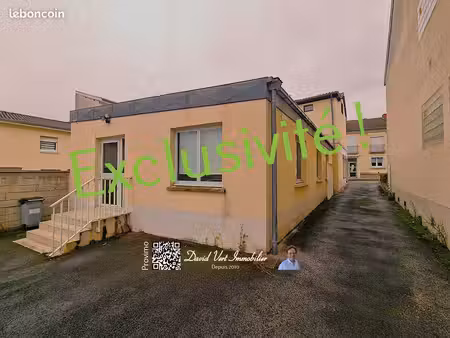 immeuble 10 pièces 220 m²