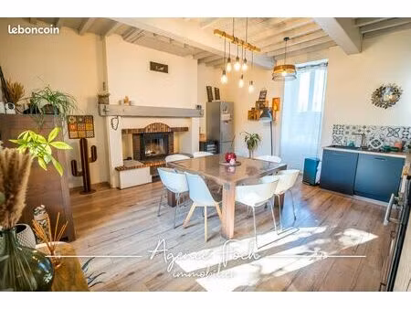 maison 7 pièces 240 m²