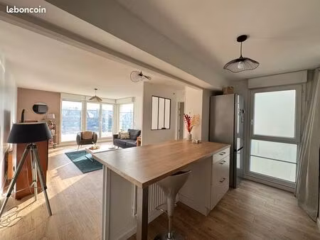 appartement 4 pièces 77 m²