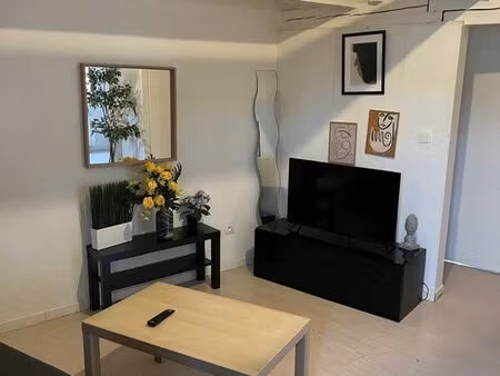 appartement 2p - bail meublée 1 an