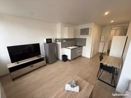 à louer – studio meublé tout confort – proche zones d’activités