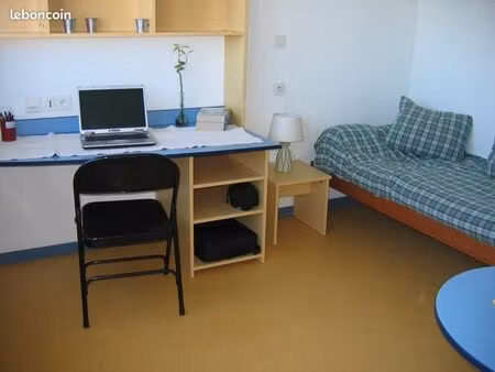 studio meublé 20m² à proximité de l’université de bron 600 euros