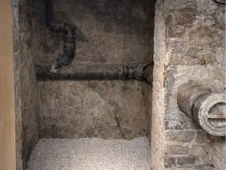 location cave 2m2 - paris 18